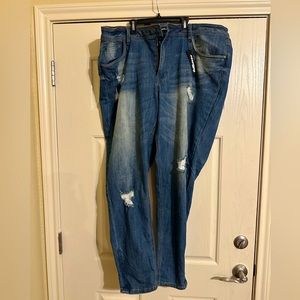 Dollhouse Charley Distressed Jeans 👖